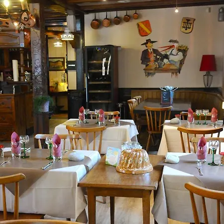 Hotel A La Maison Rouge Hôtel&restaurant