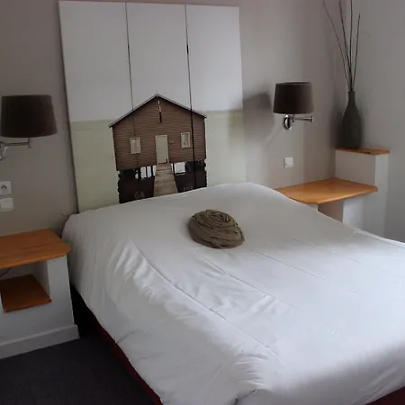 Hotel A La Maison Rouge & Restaurant 3*