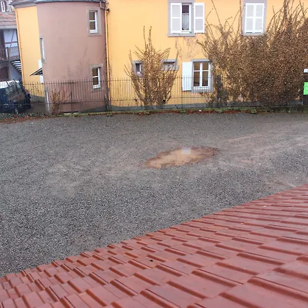 A La Maison Rouge & Restaurant 3*