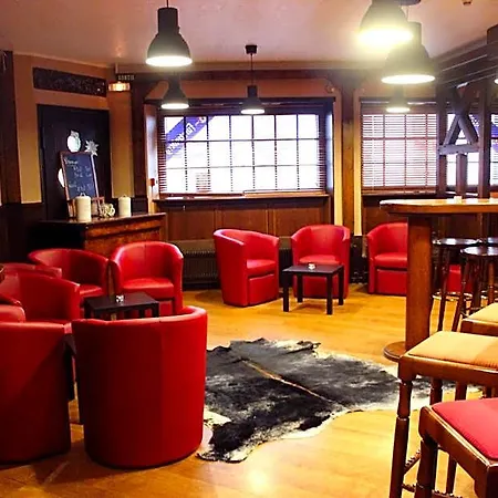 A La Maison Rouge & Restaurant Szálloda 3*