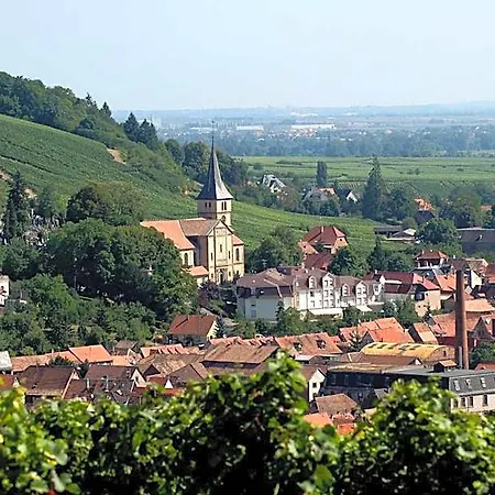 A La Maison Rouge & Restaurant Szálloda 3*