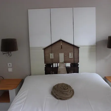 Hotel A La Maison Rouge & Restaurant