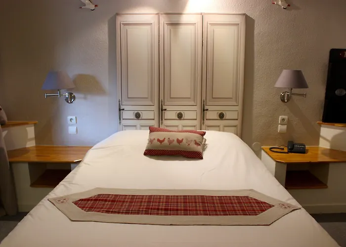 A La Maison Rouge & Restaurant Barr