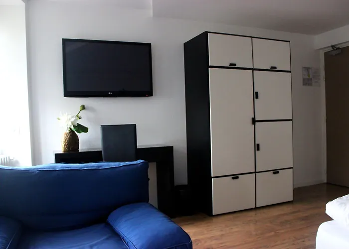 A La Maison Rouge & Restaurant Barr